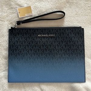 NWT Michael Kors XL zip wristlet